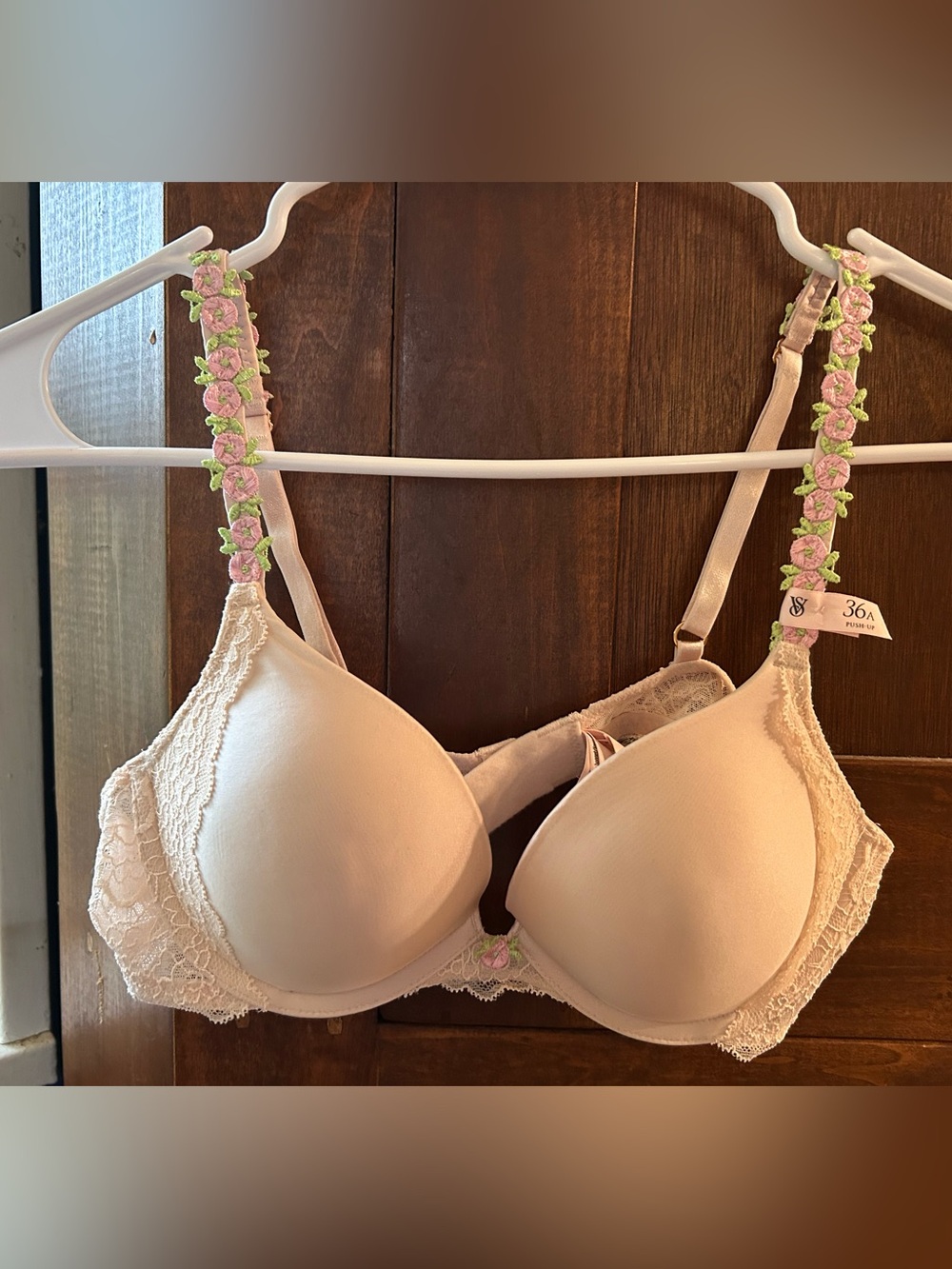 Victoria’s Secret  Push-Up Bra with Floral Embroidered Straps - 36A